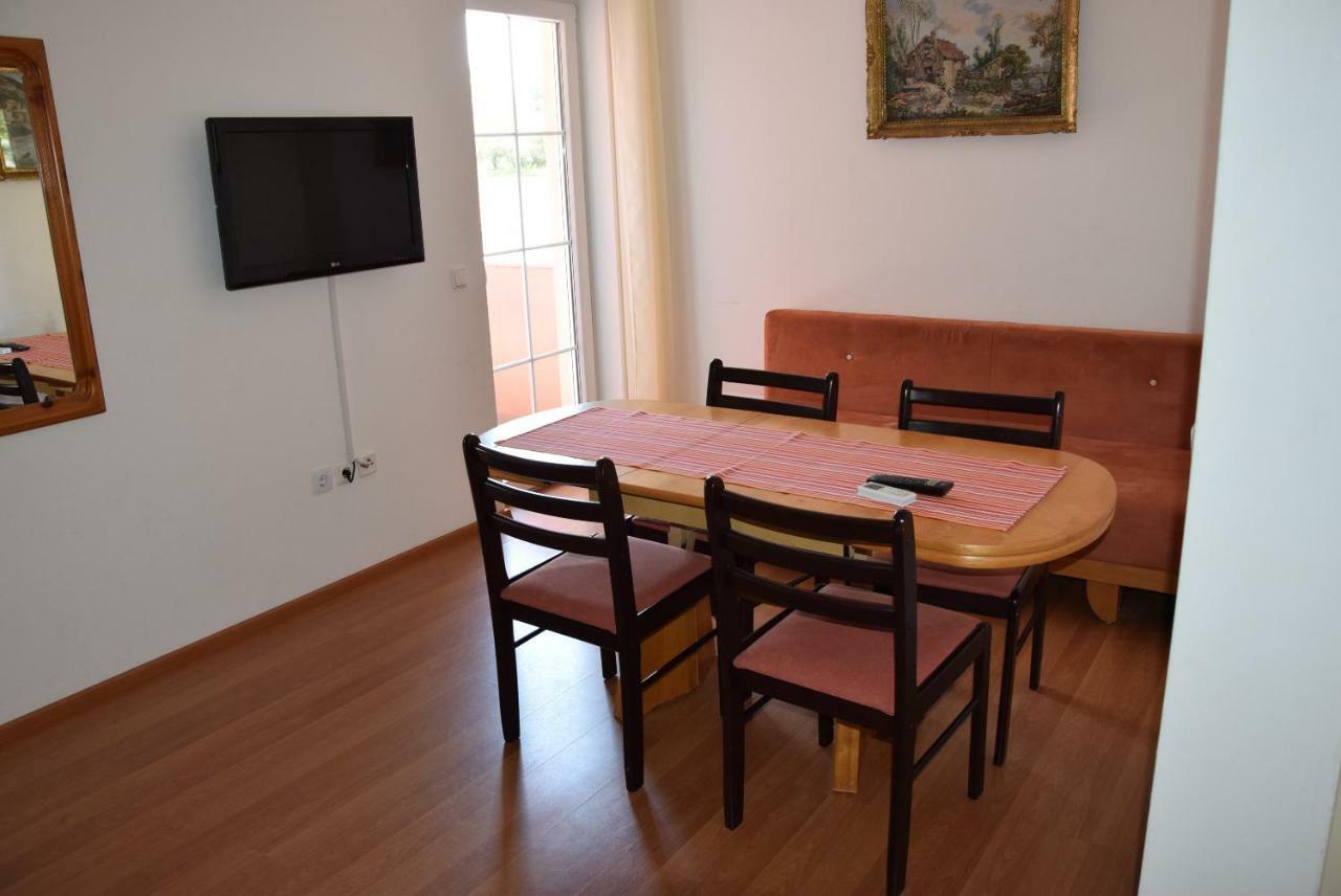 Apartmani Diana Medulin Exterior photo